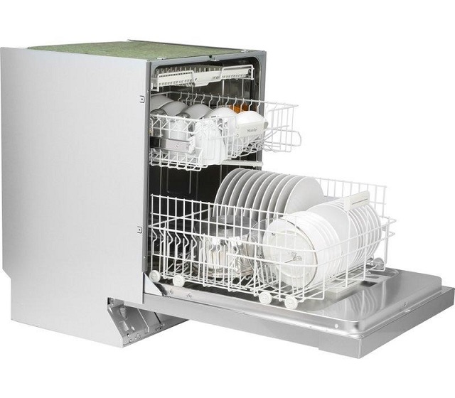 Khi rửa bát cần xếp bát đĩa đúng cách