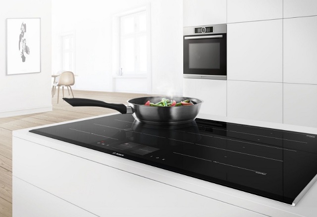Có thể sửa bếp từ không vào điện tại nhà không?